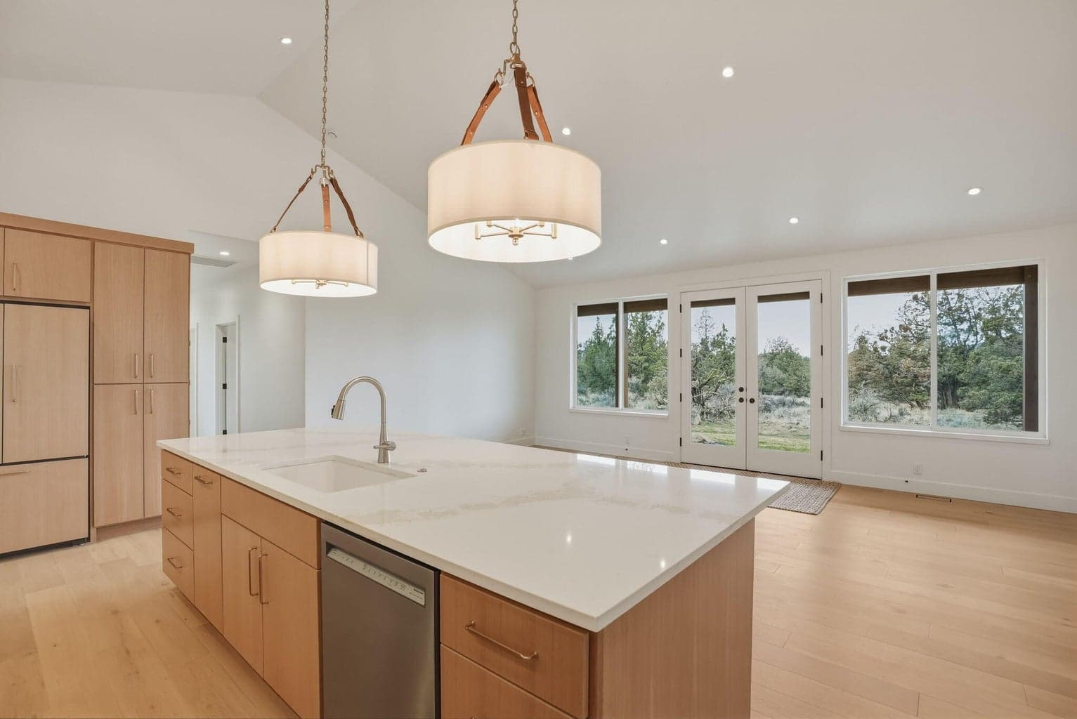 Photo of 7780 SW Wickiup Avenue 13 of 58
