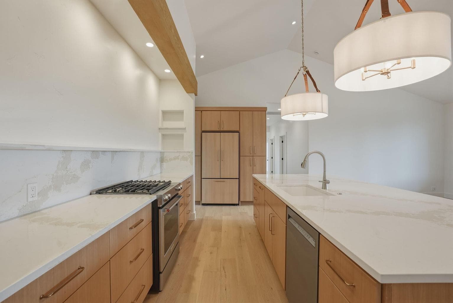 Photo of 7780 SW Wickiup Avenue 15 of 58