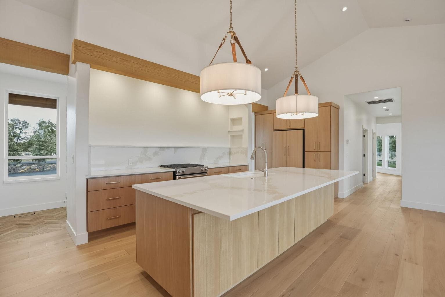 Photo of 7780 SW Wickiup Avenue 14 of 58