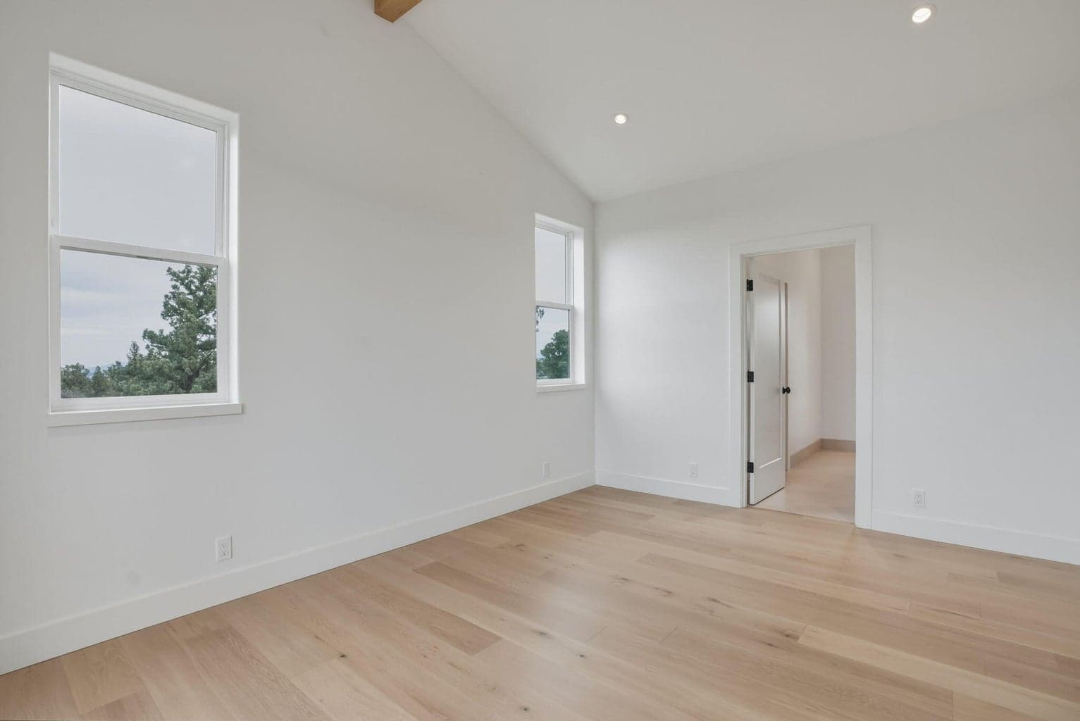 Photo of 7780 SW Wickiup Avenue 22 of 58