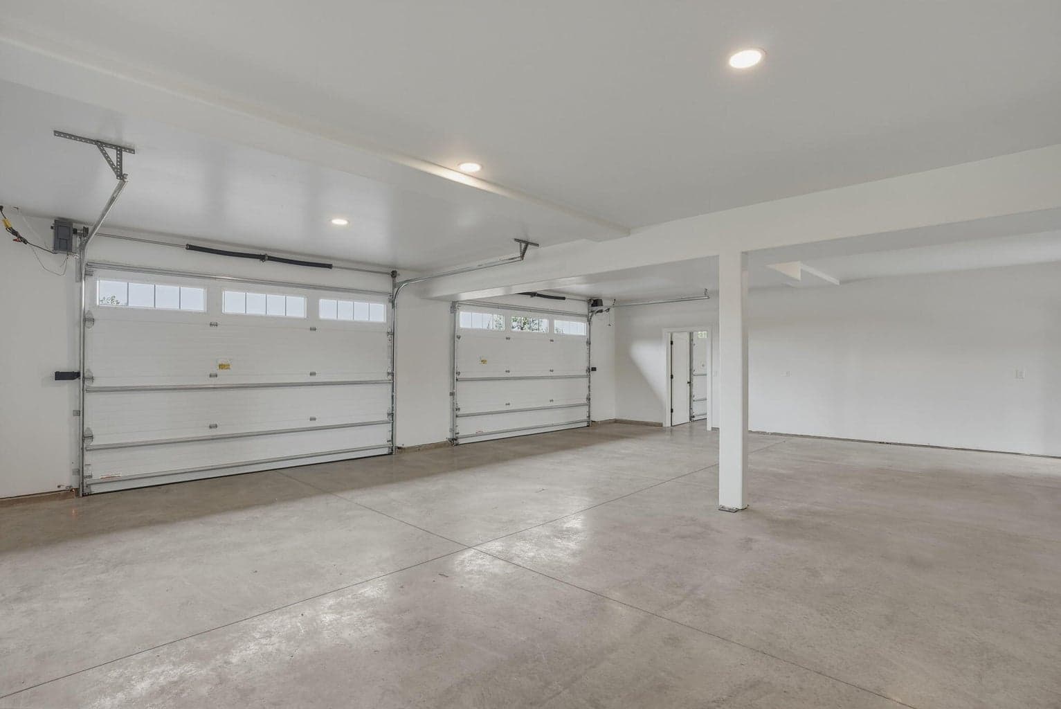 Photo of 7780 SW Wickiup Avenue 35 of 58