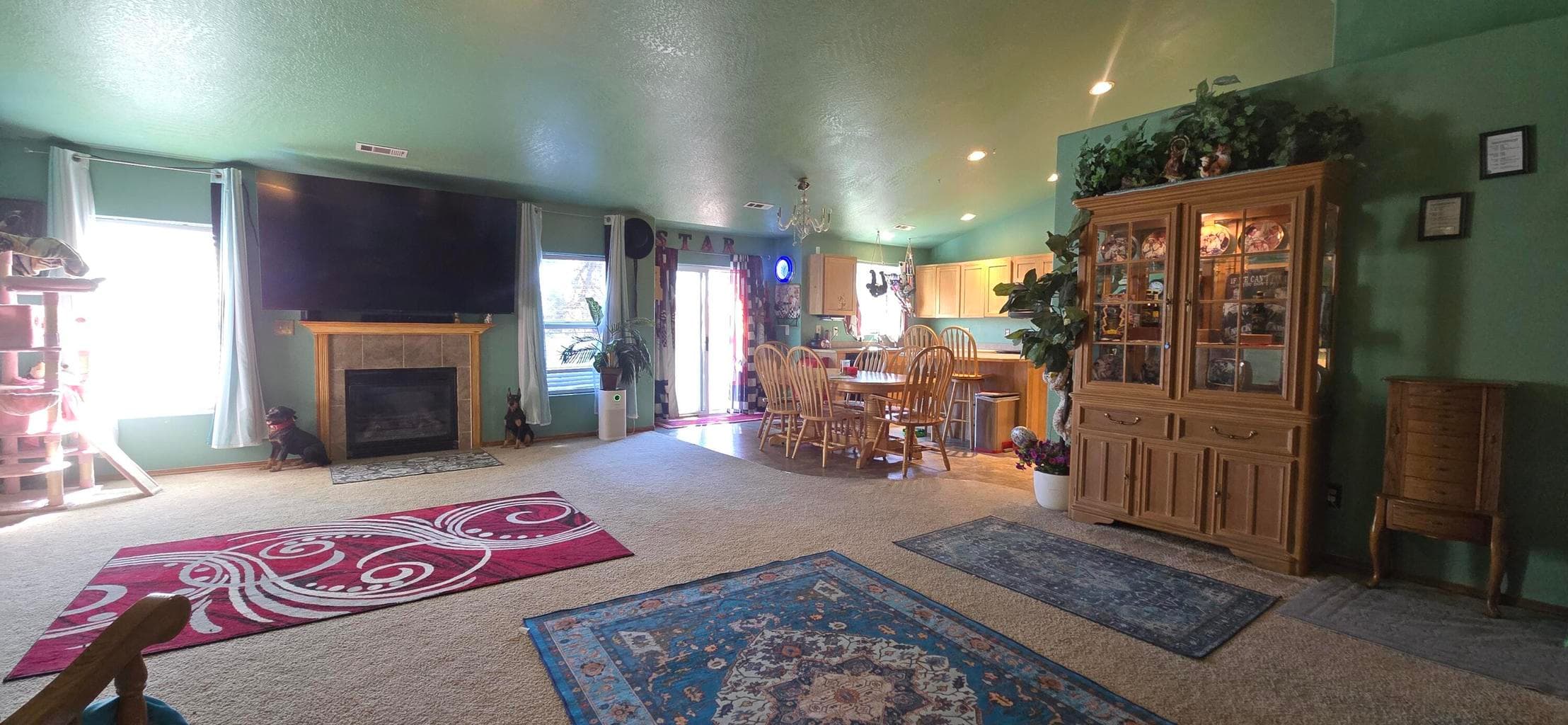 Photo of 5164 Chestnut 3 of 34