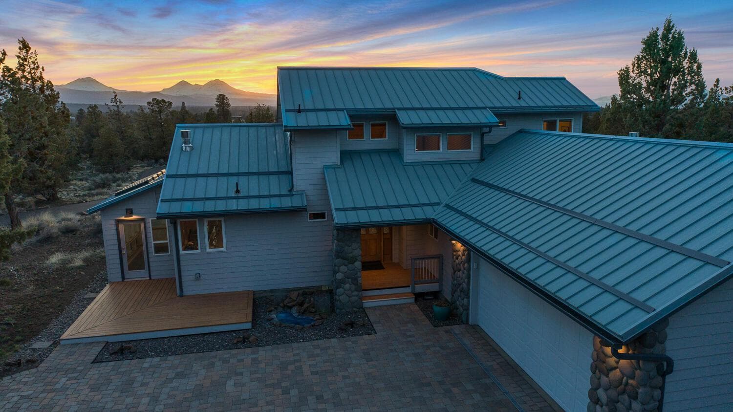 65230 Smokey Ridge Rd at twilight