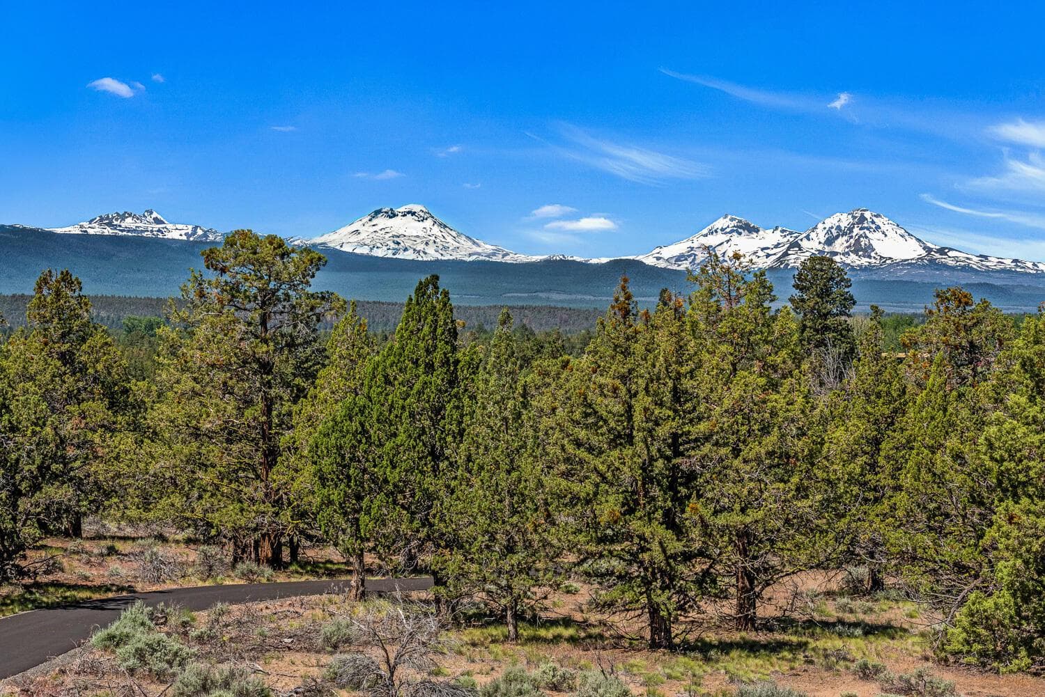 Cascade Mountain views - Three Sisters & Broken Top