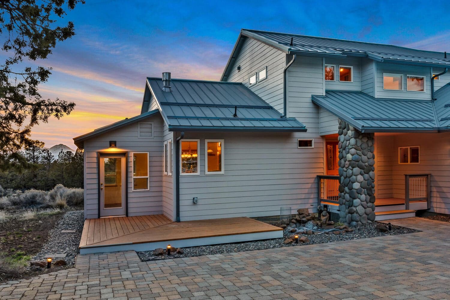 East facing deck & water feature