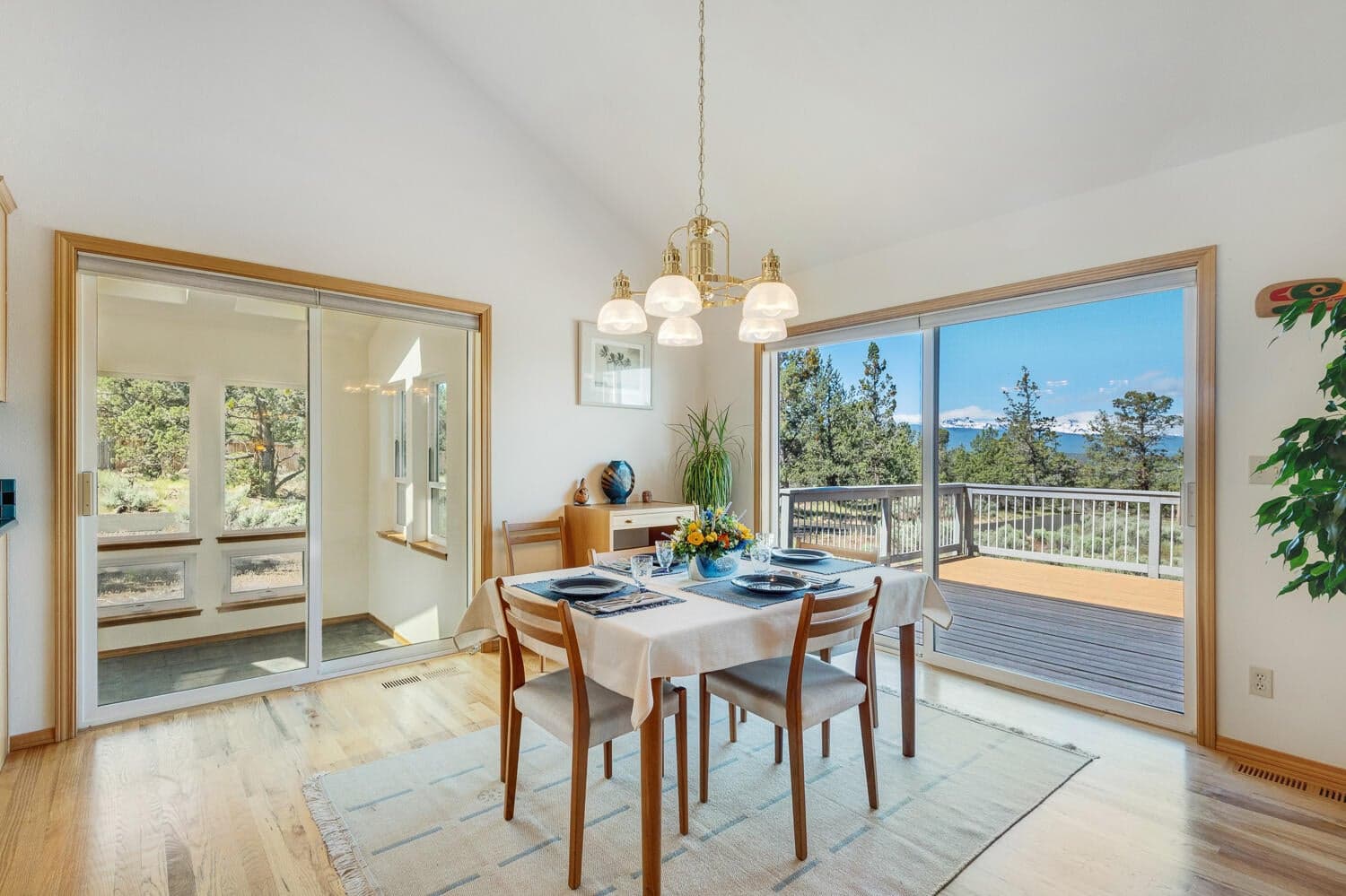 Dining w/views and easy deck access