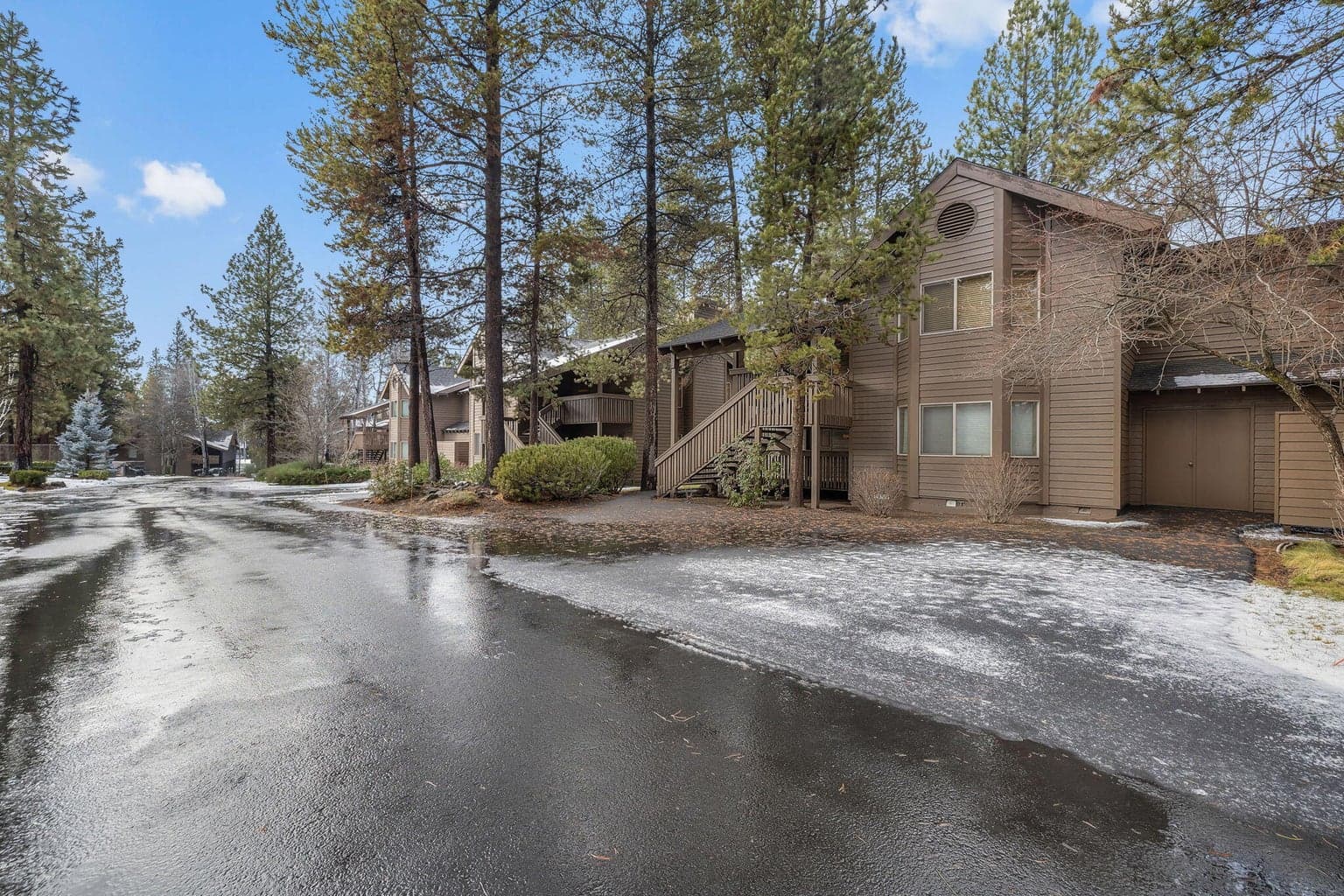 Photo of 57373 Beaver Ridge Loop 28 of 34