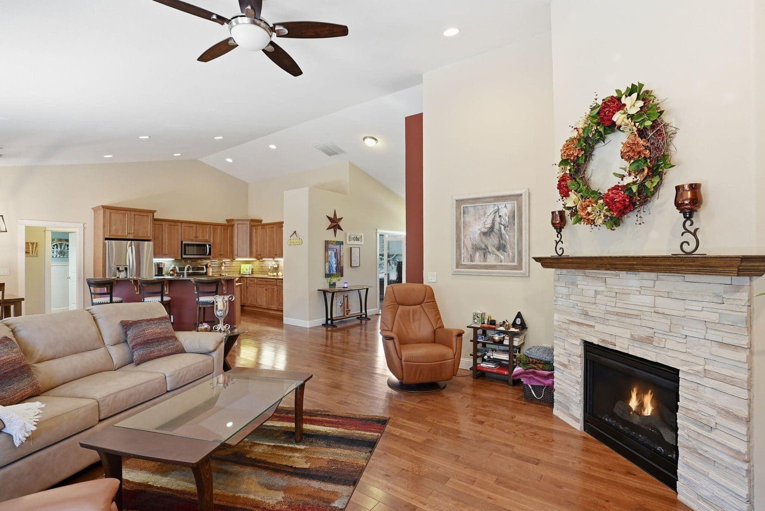 Photo of 2440 Linnet Lane 6 of 43