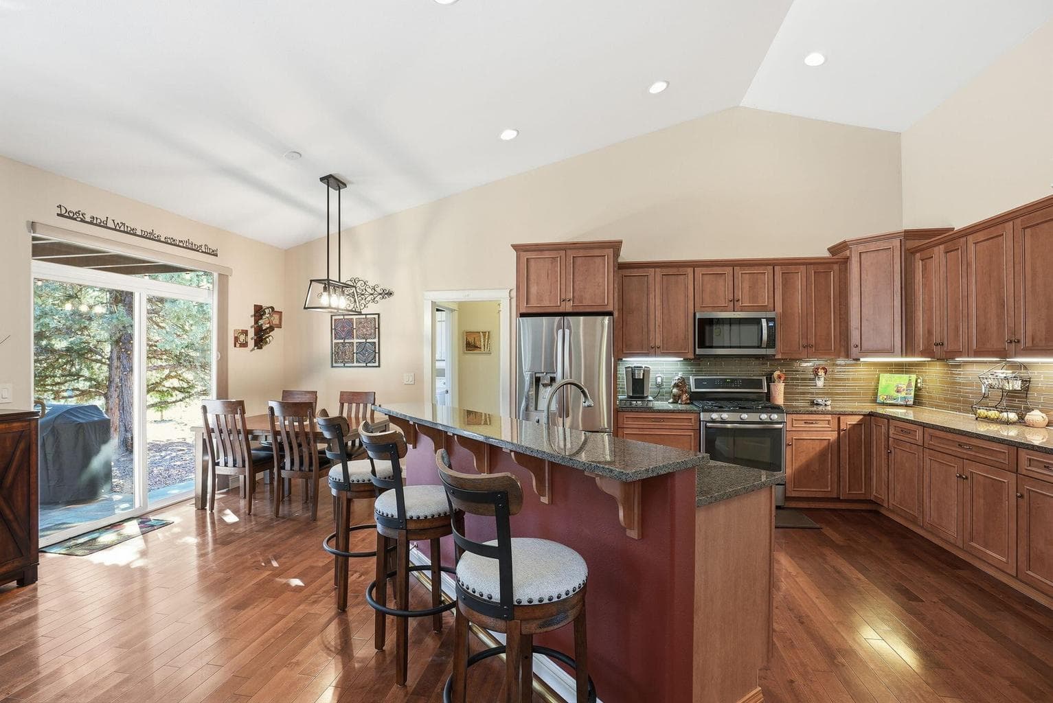 Photo of 2440 Linnet Lane 8 of 43