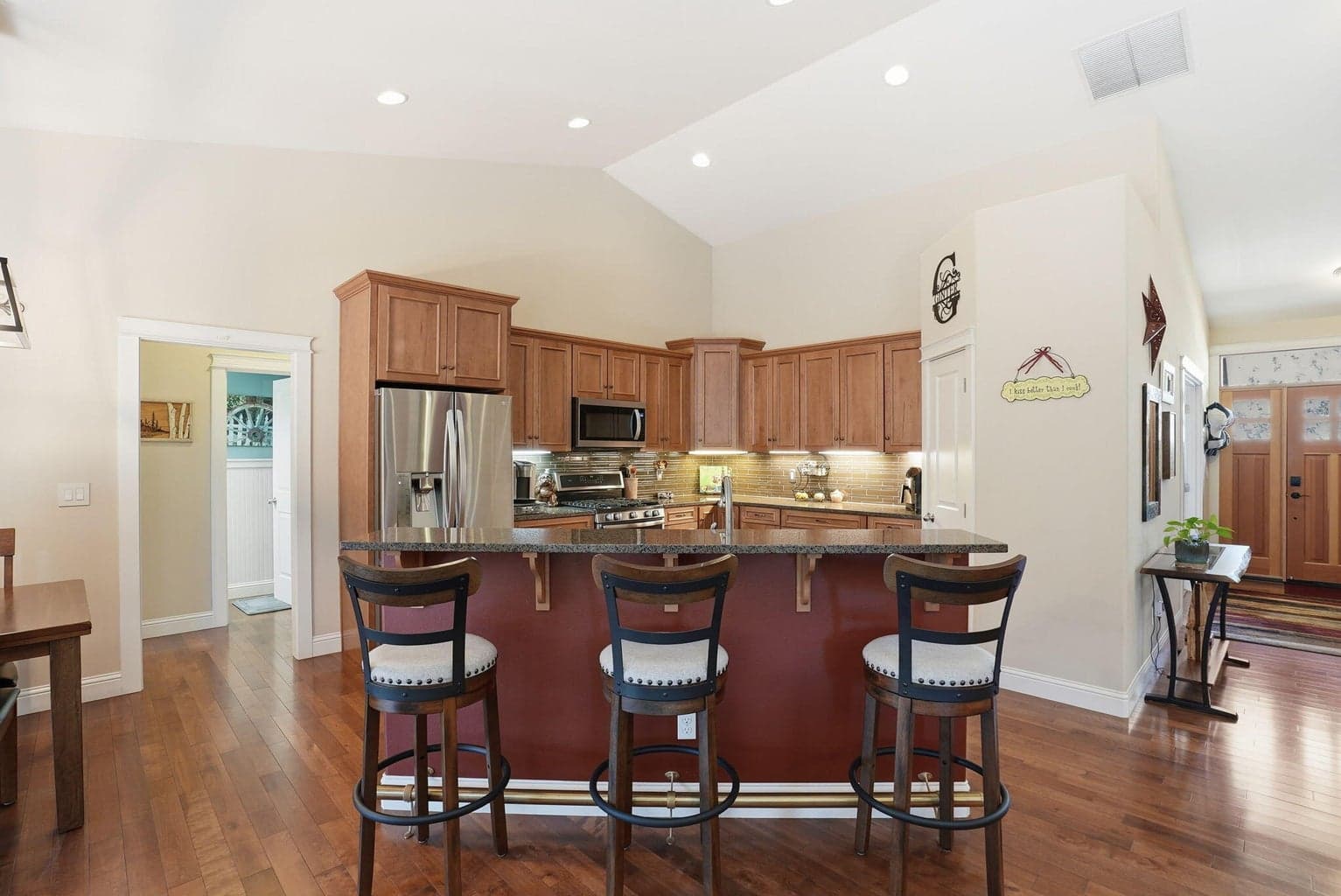 Photo of 2440 Linnet Lane 9 of 43