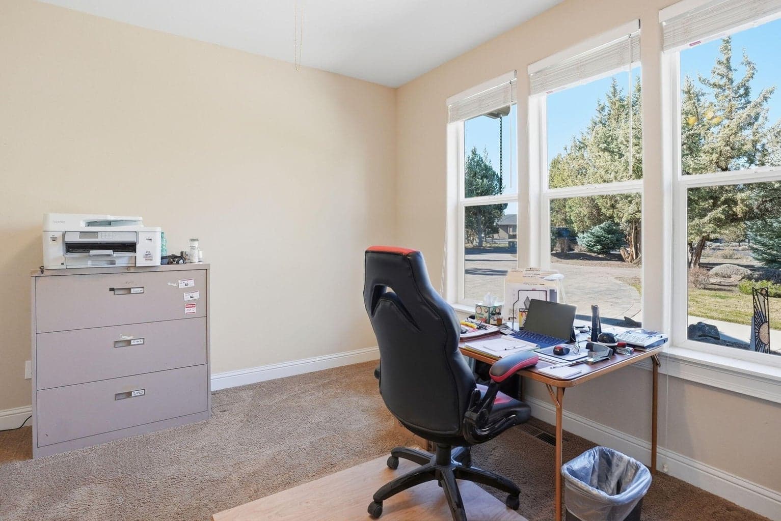 Photo of 2440 Linnet Lane 14 of 43