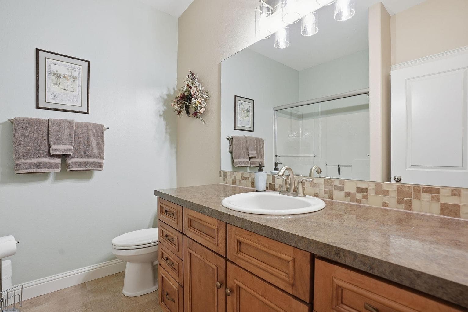 Photo of 2440 Linnet Lane 25 of 43