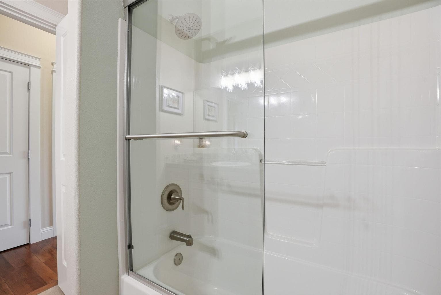 Photo of 2440 Linnet Lane 26 of 43