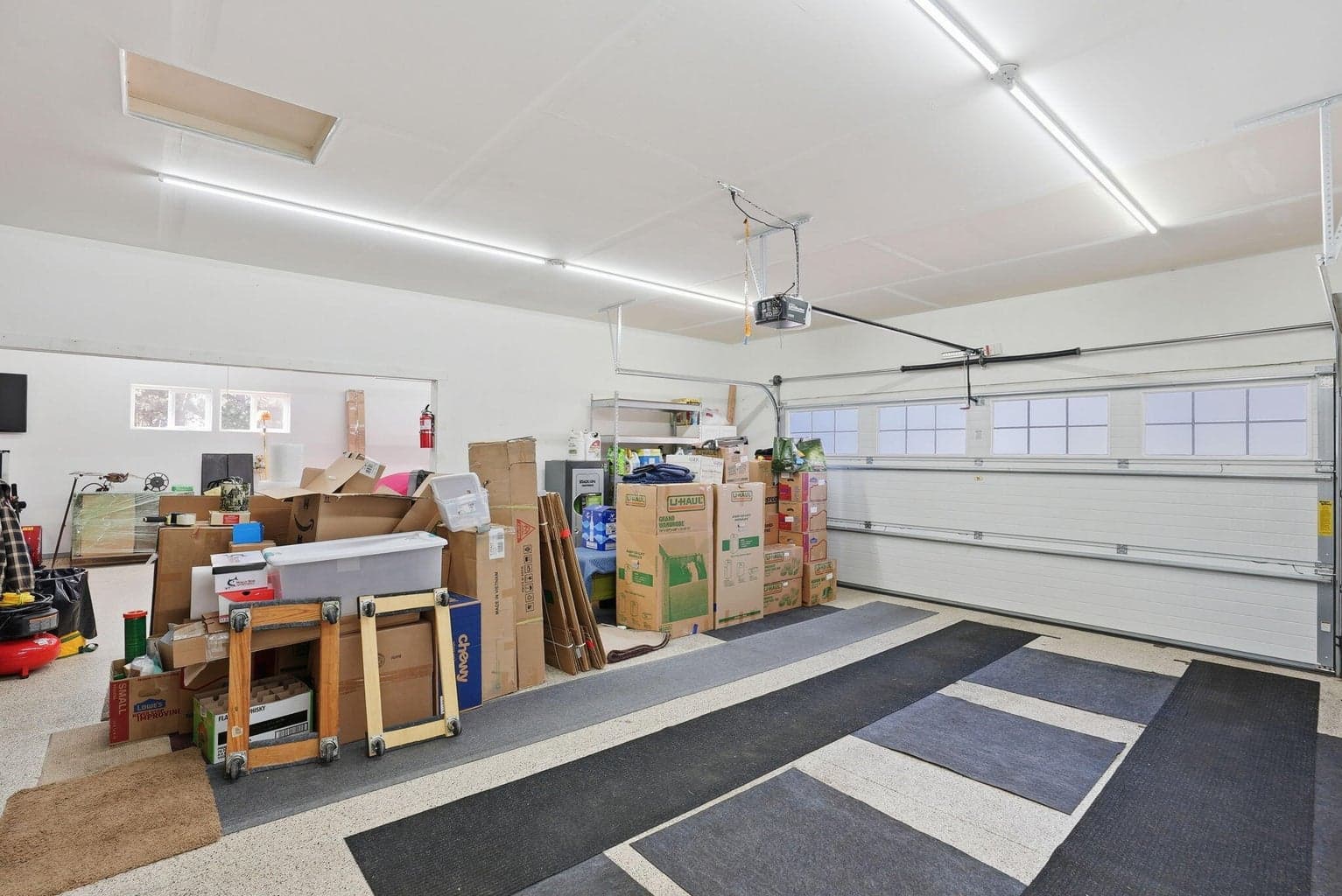 Photo of 2440 Linnet Lane 29 of 43