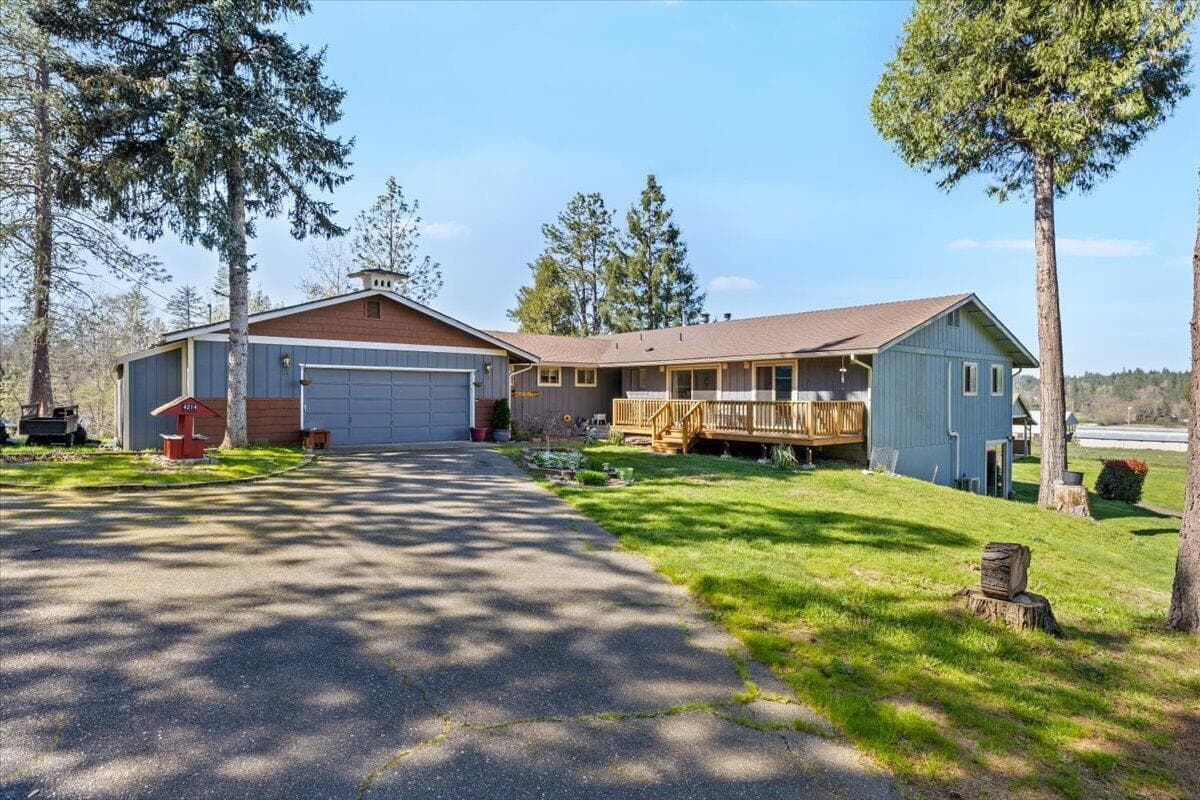 4214 Midway