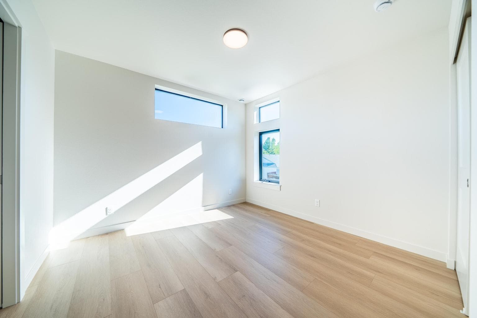 Photo of 371 NW 19th Street 17 of 20