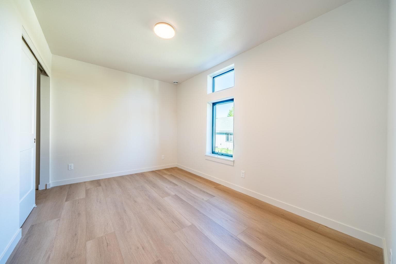 Photo of 371 NW 19th Street 19 of 20