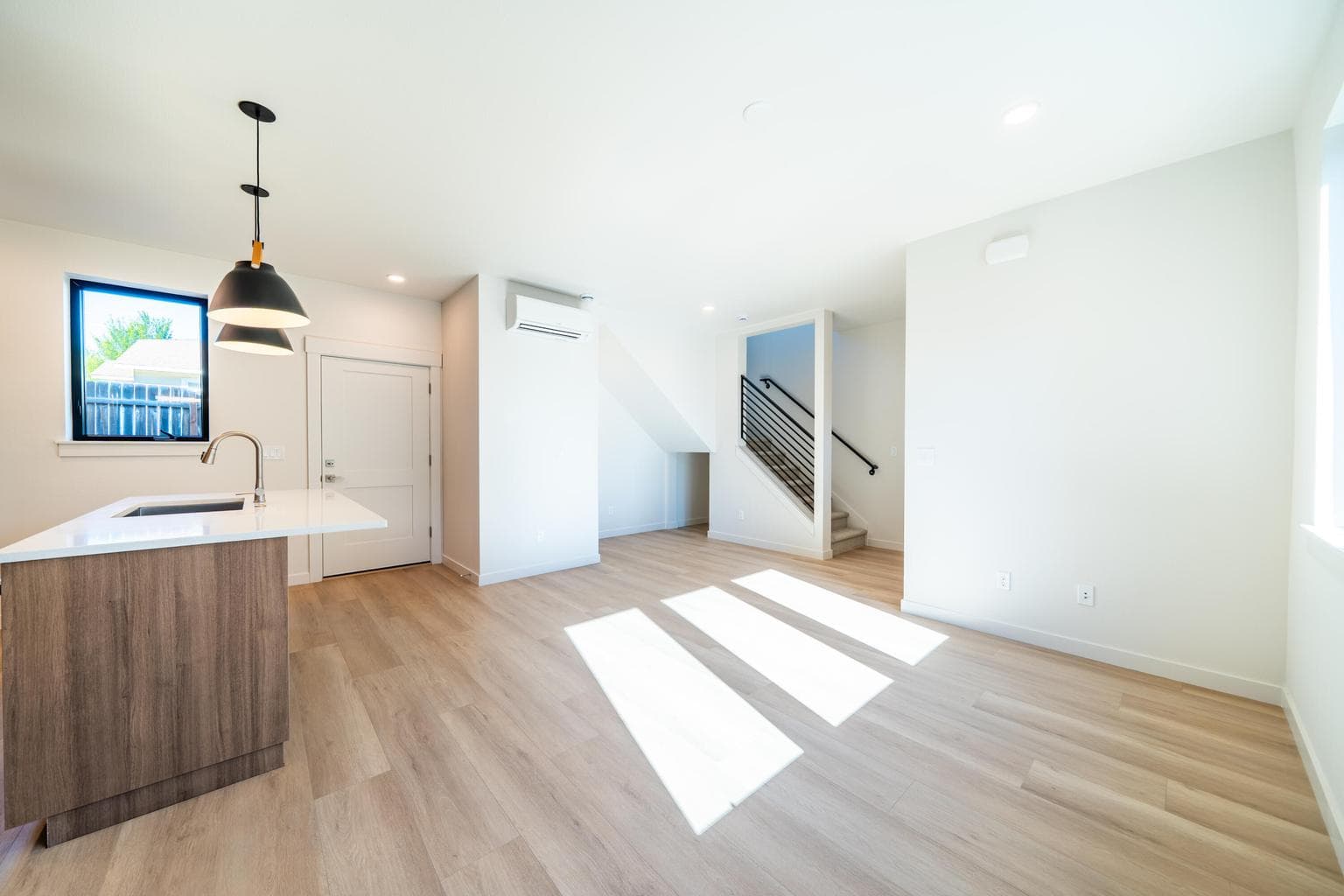 Photo of 371 NW 19th Street 8 of 20