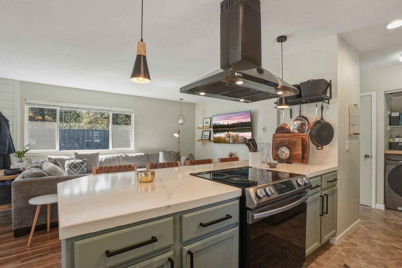 Photo of 55601 Swan Road 11 of 39