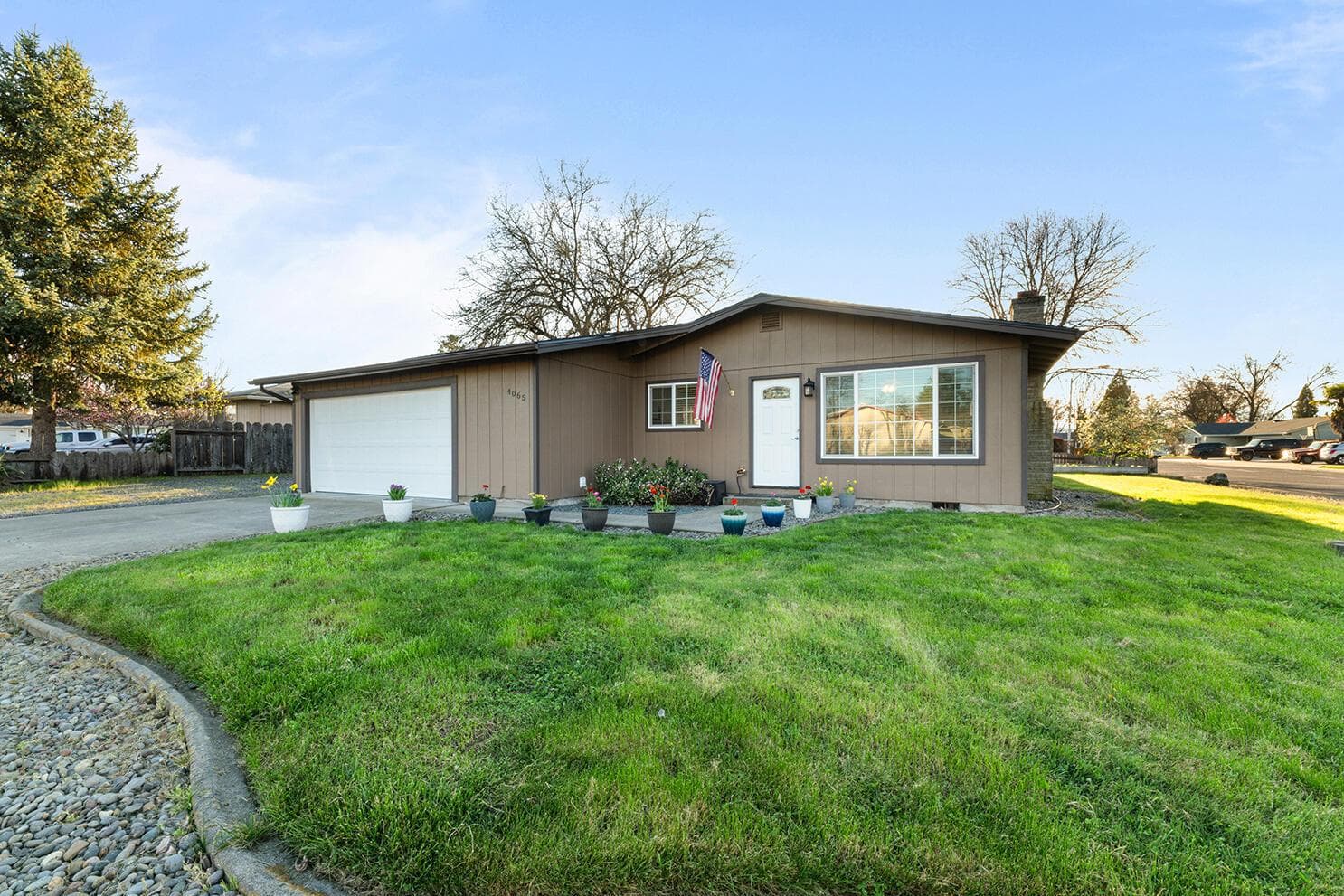 4065 Crestwood