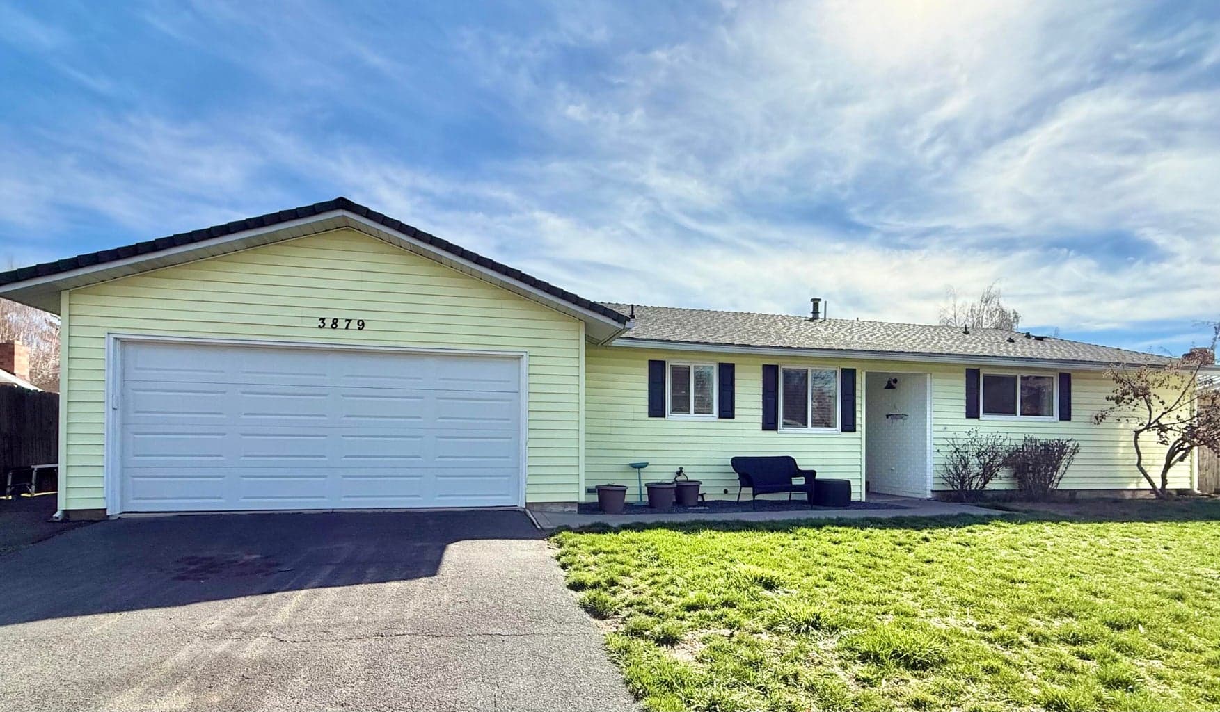 3879 Coronado