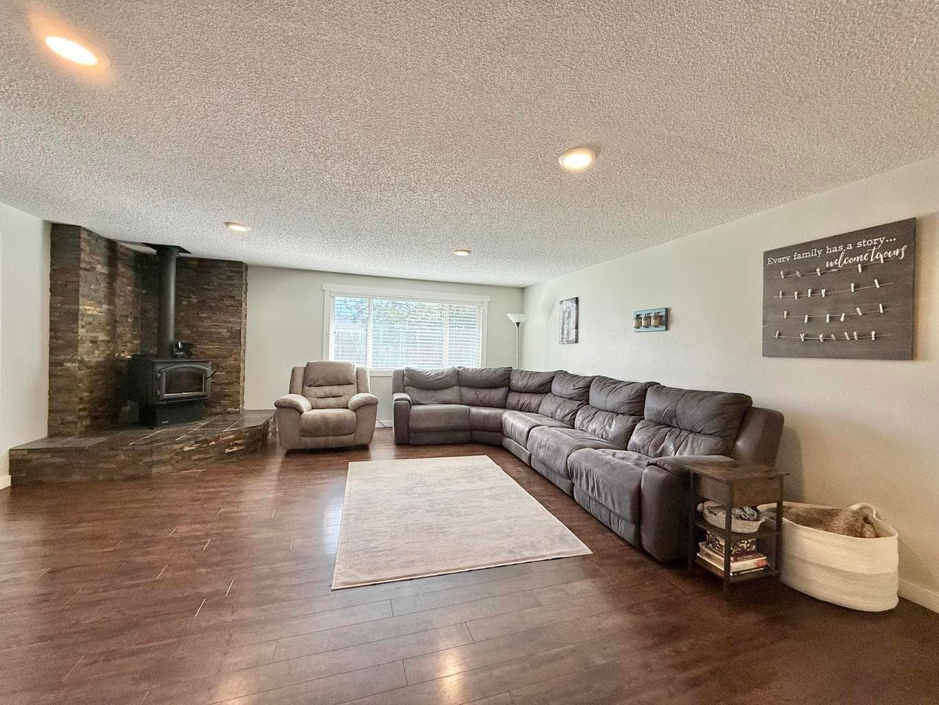 Photo of 3879 Coronado 3 of 21