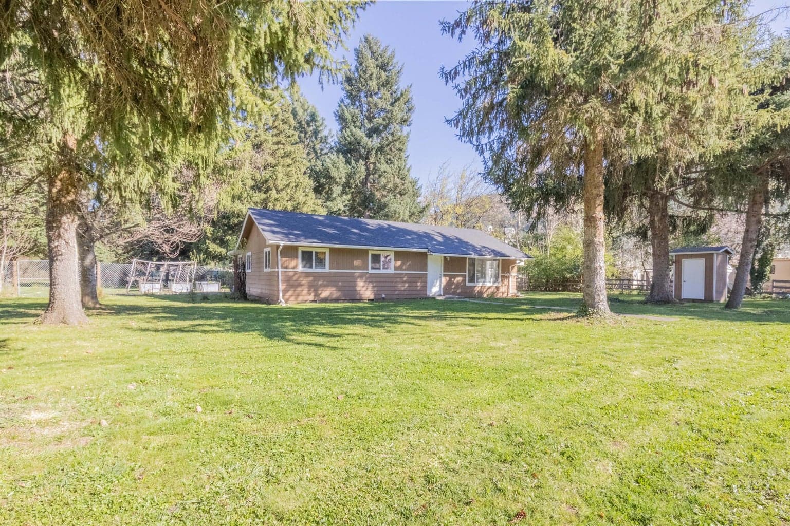 Photo of 259 Laureldale 3 of 38