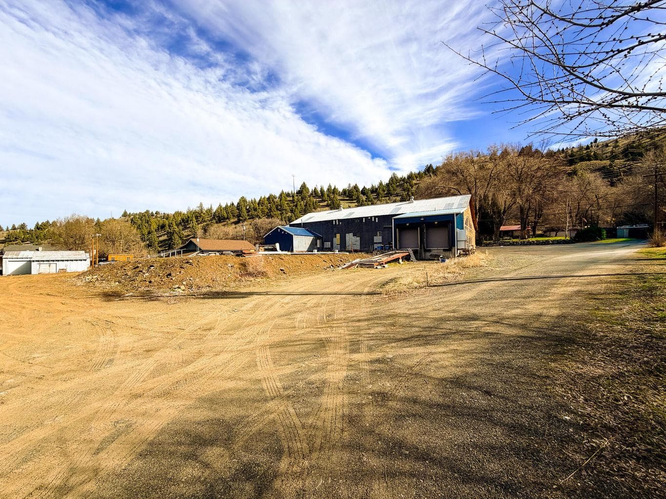 Photo of 839 Canyon 2 of 36
