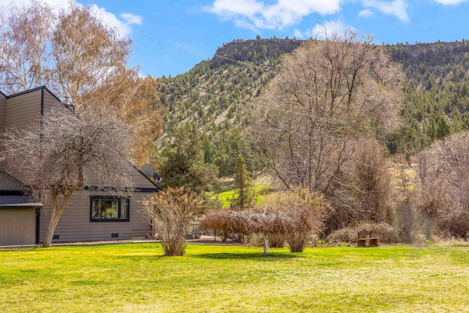 Photo of 101 NE Marmot Lane 39 of 47