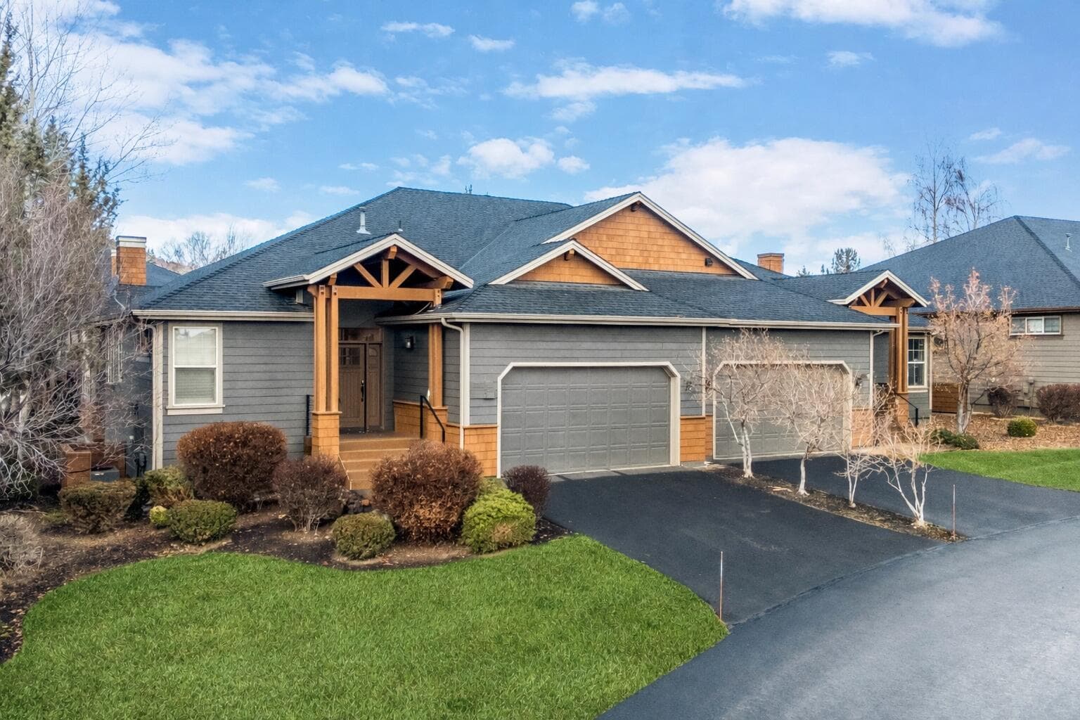 Photo of 8433 Forest Ridge 2 of 46
