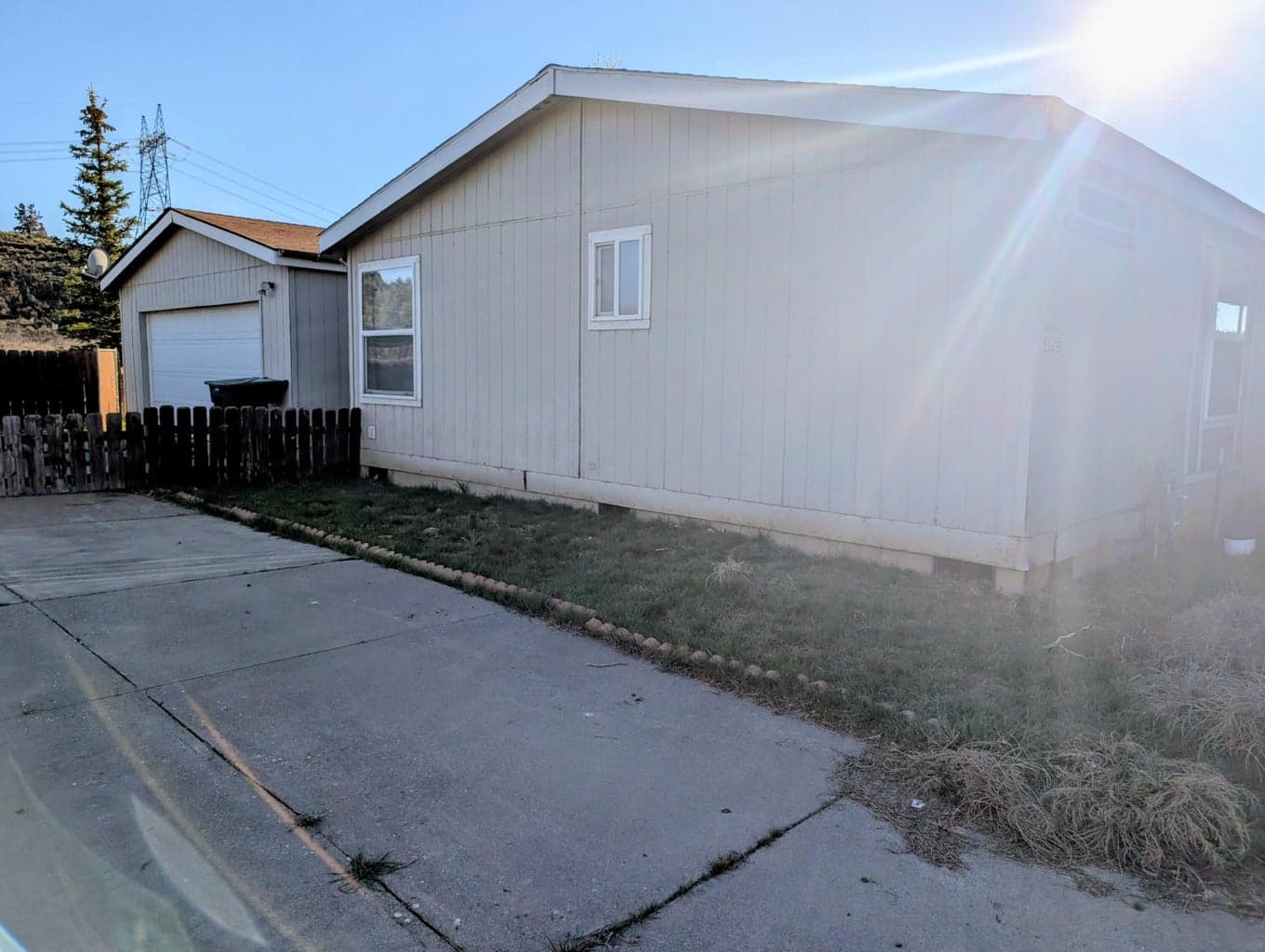 Photo of 4826 Douglas 3 of 32