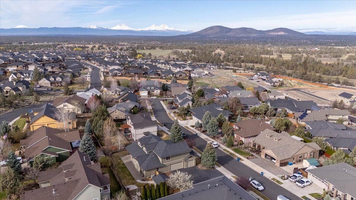 Photo of 4122 SW Salmon Place 57 of 64