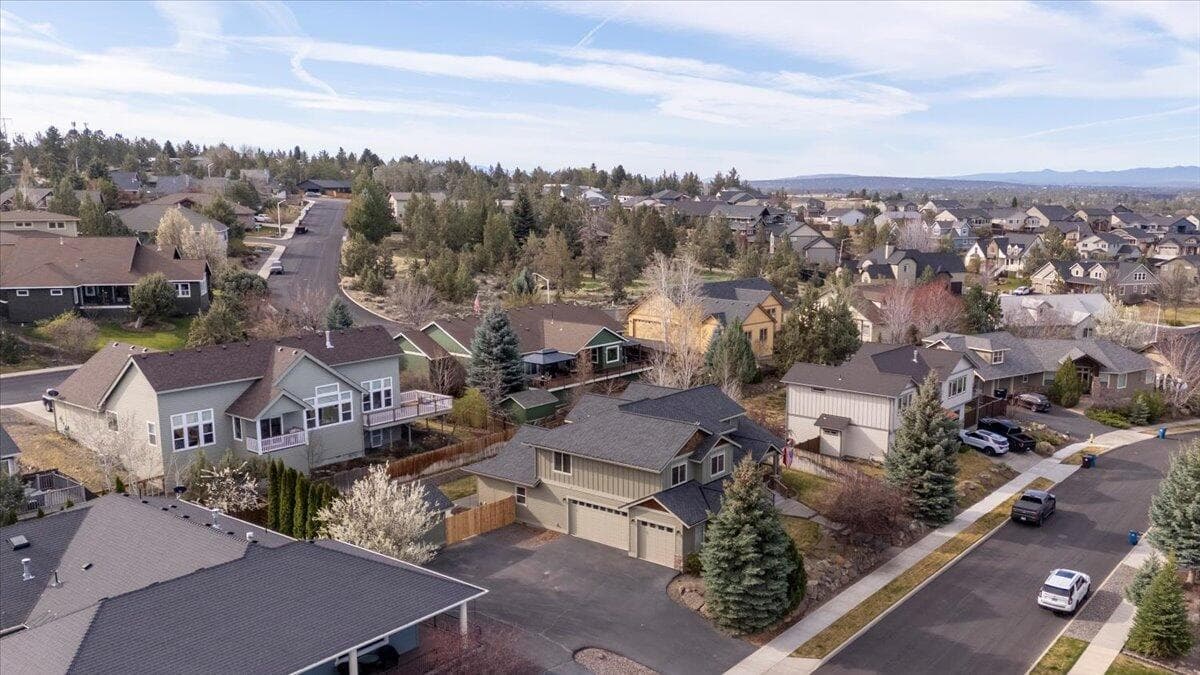 Photo of 4122 SW Salmon Place 61 of 64