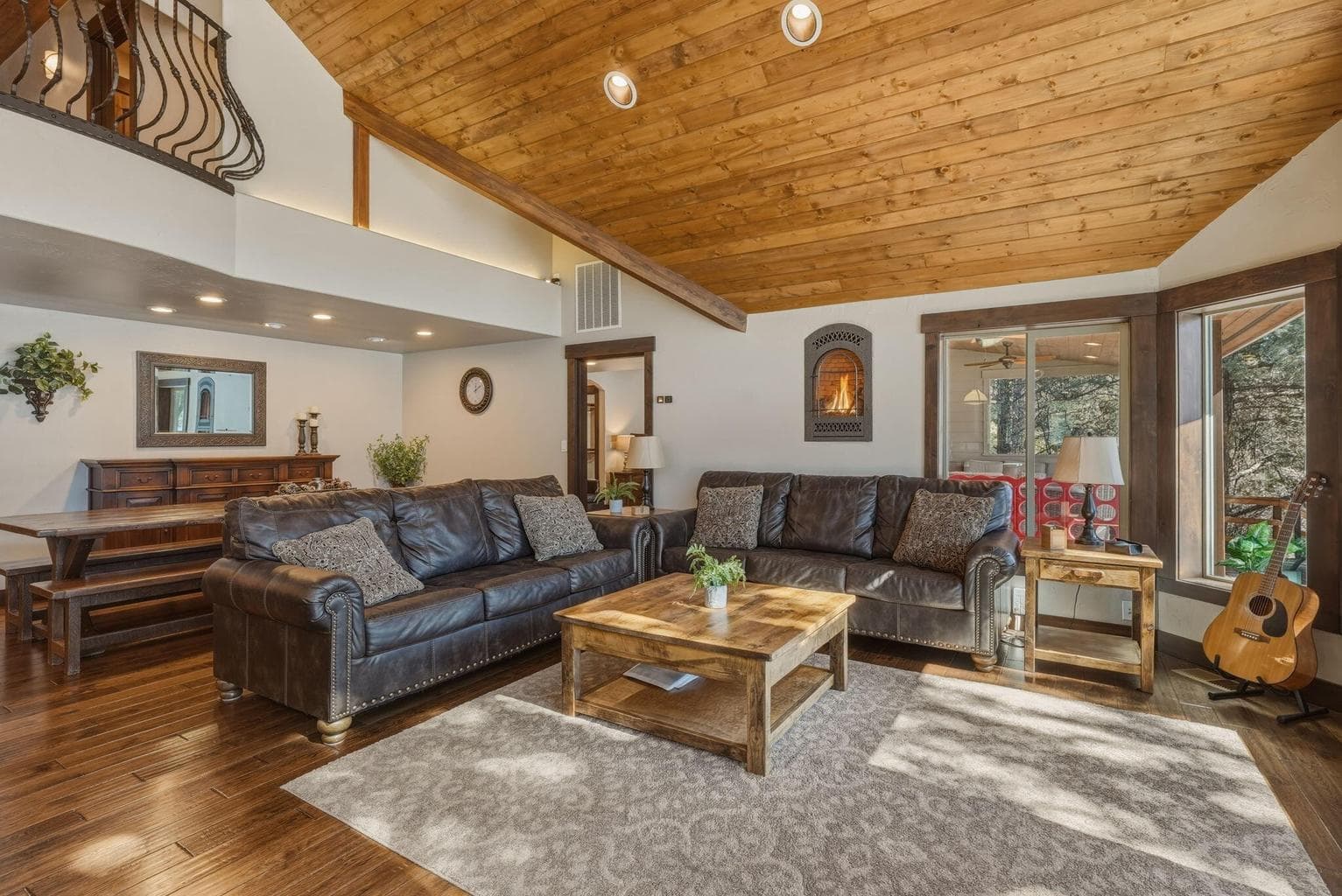 Photo of 10550 N Ochoco Highway 15 of 108