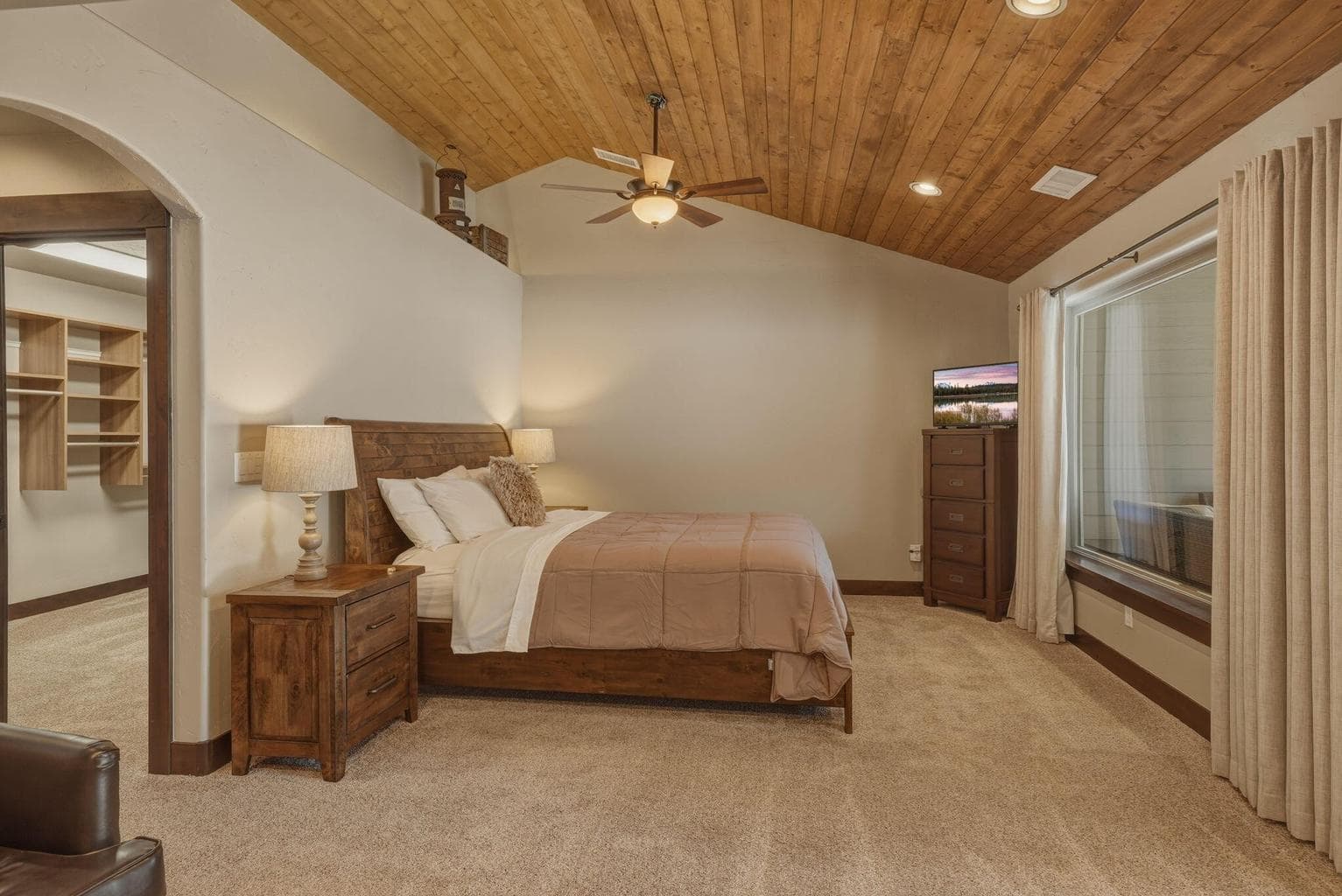Photo of 10550 N Ochoco Highway 34 of 108