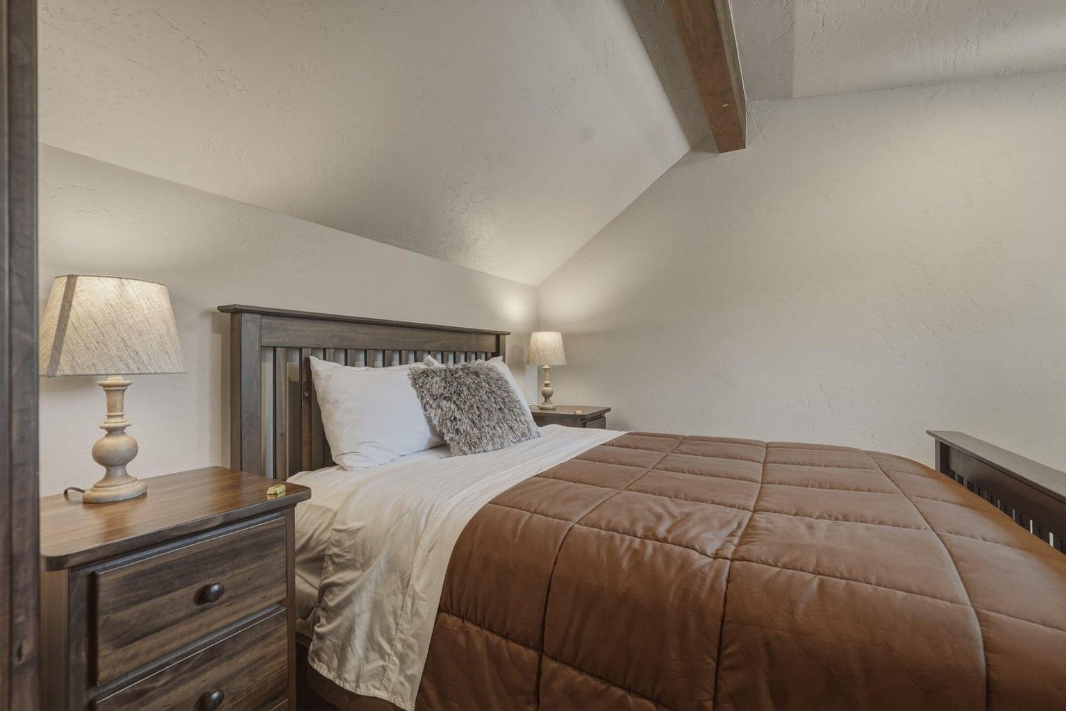 Photo of 10550 N Ochoco Highway 56 of 108