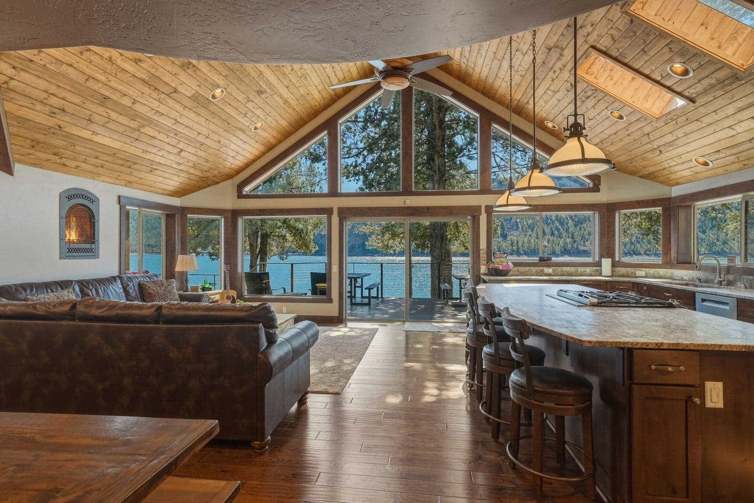 Photo of 10550 N Ochoco Highway 12 of 108