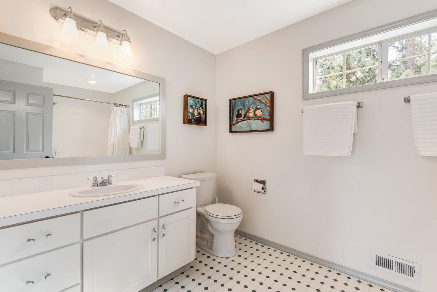 Photo of 18063 Maury Mountain Lane 17 of 32
