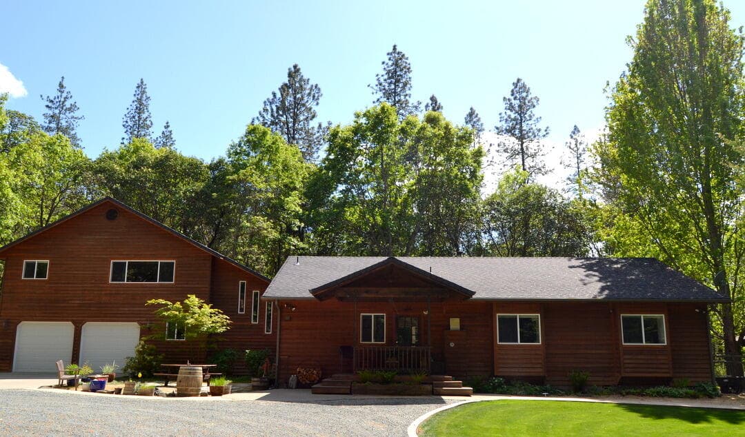 Photo of 737 Pinecrest 1 of 59