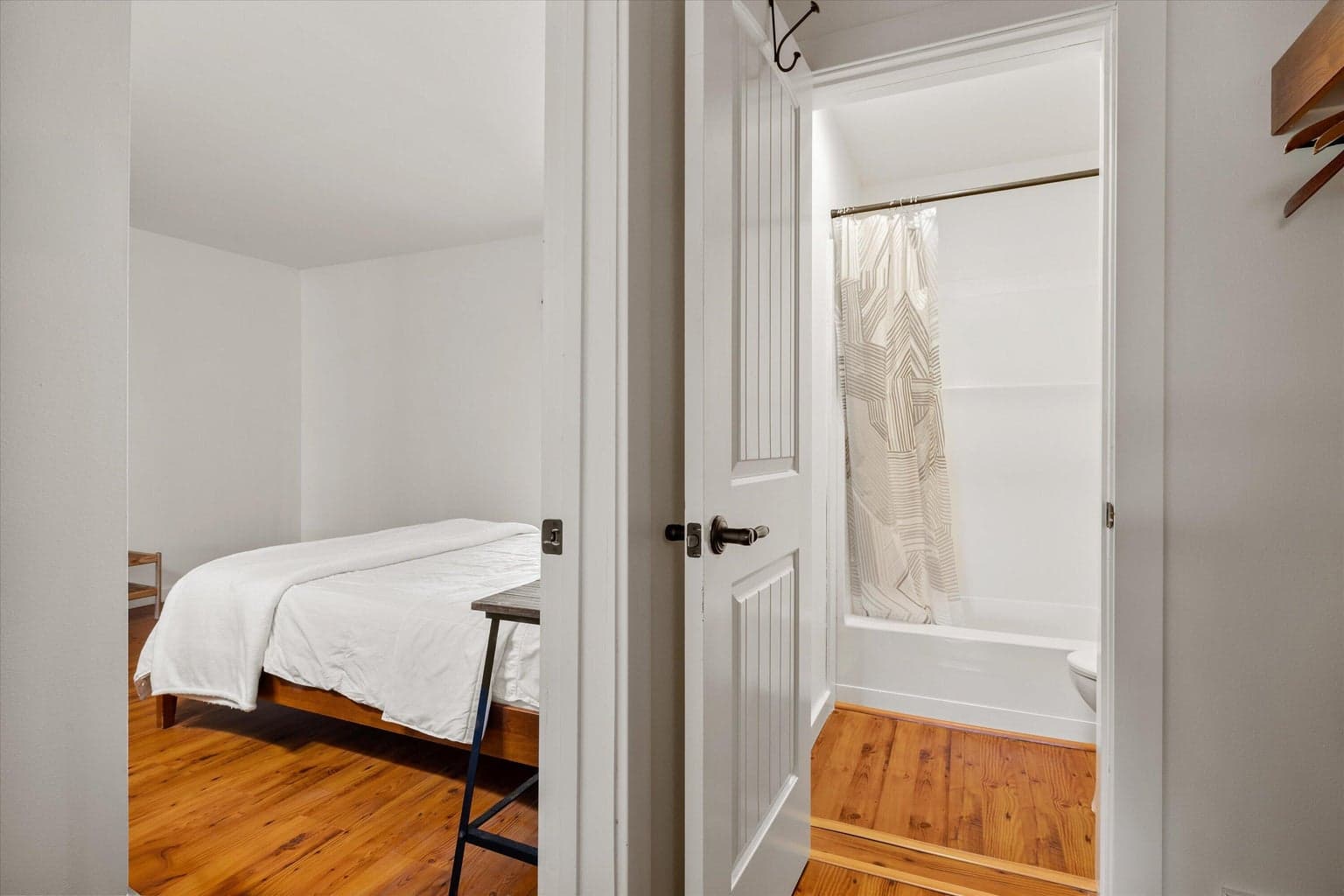 Photo of 18575 SW Century Drive 18 of 38