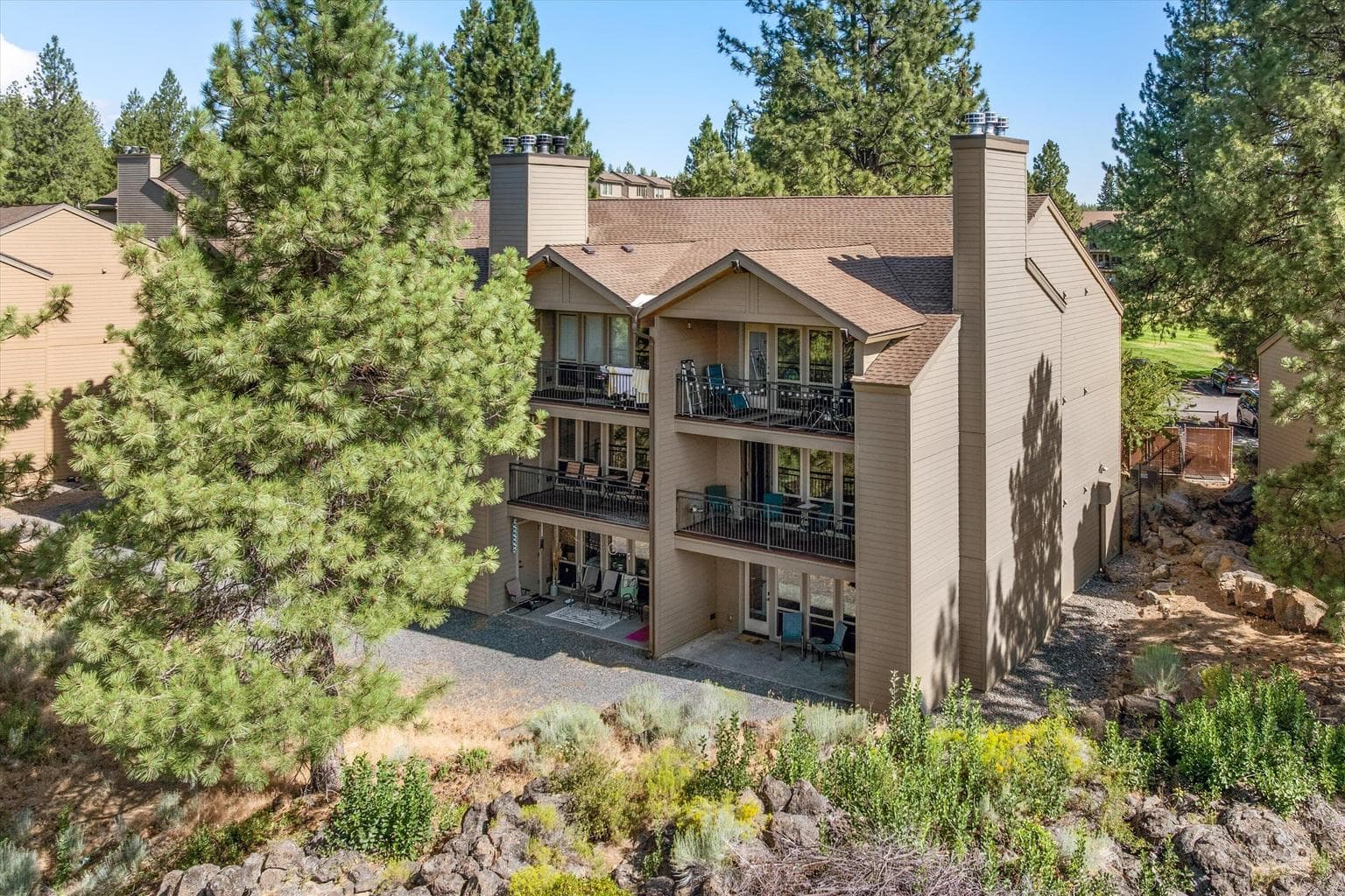 Photo of 18575 SW Century Drive 24 of 38