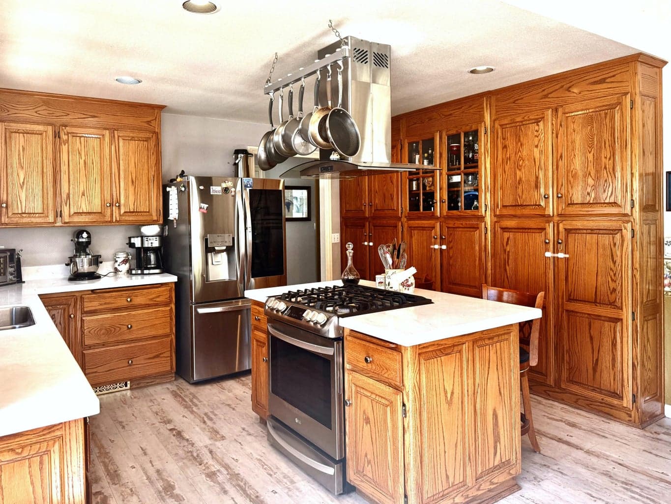 Photo of 2200 Mayfield 3 of 30