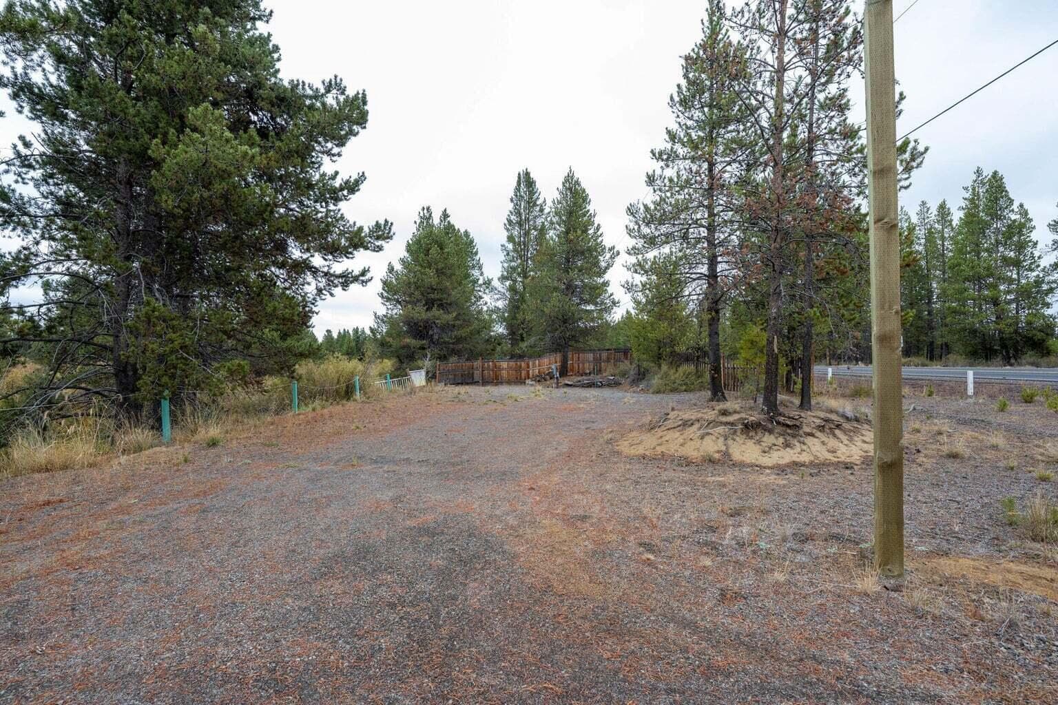 Photo of 54735 Huntington Road 4 of 13