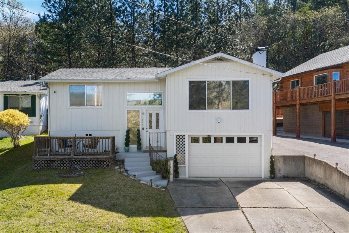645 5th, Jacksonville, 97530
