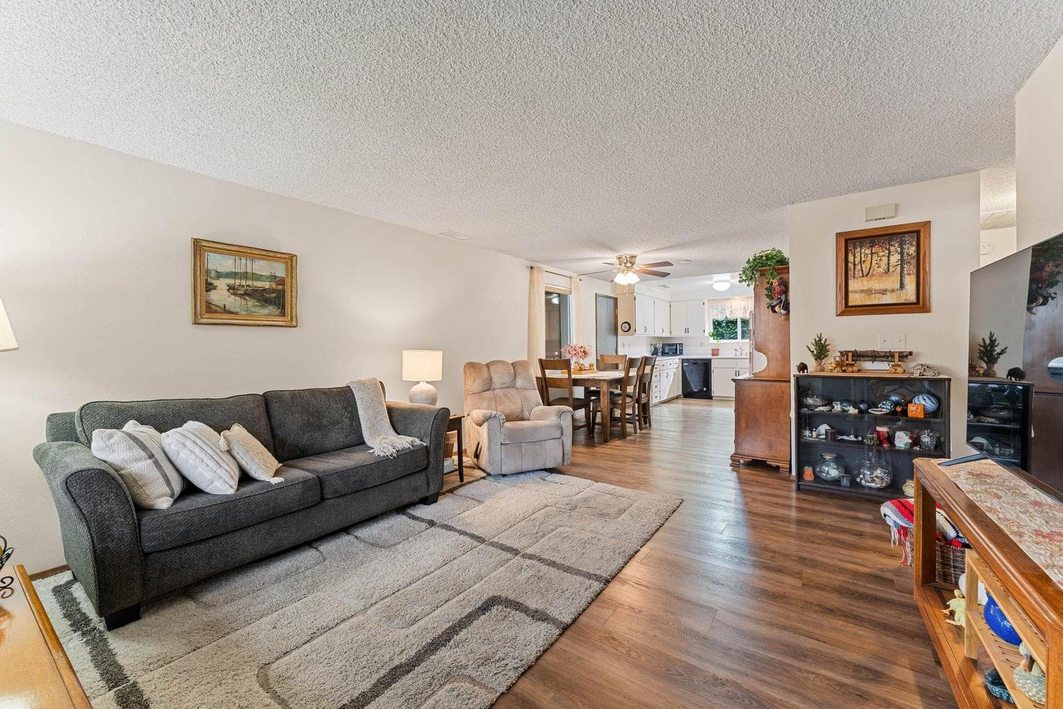 Photo of 714 Brookside 2 of 22