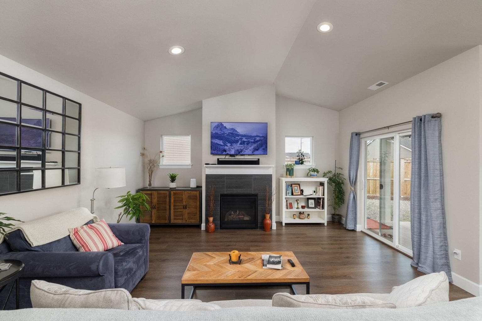 Photo of 450 Oak 5 of 31