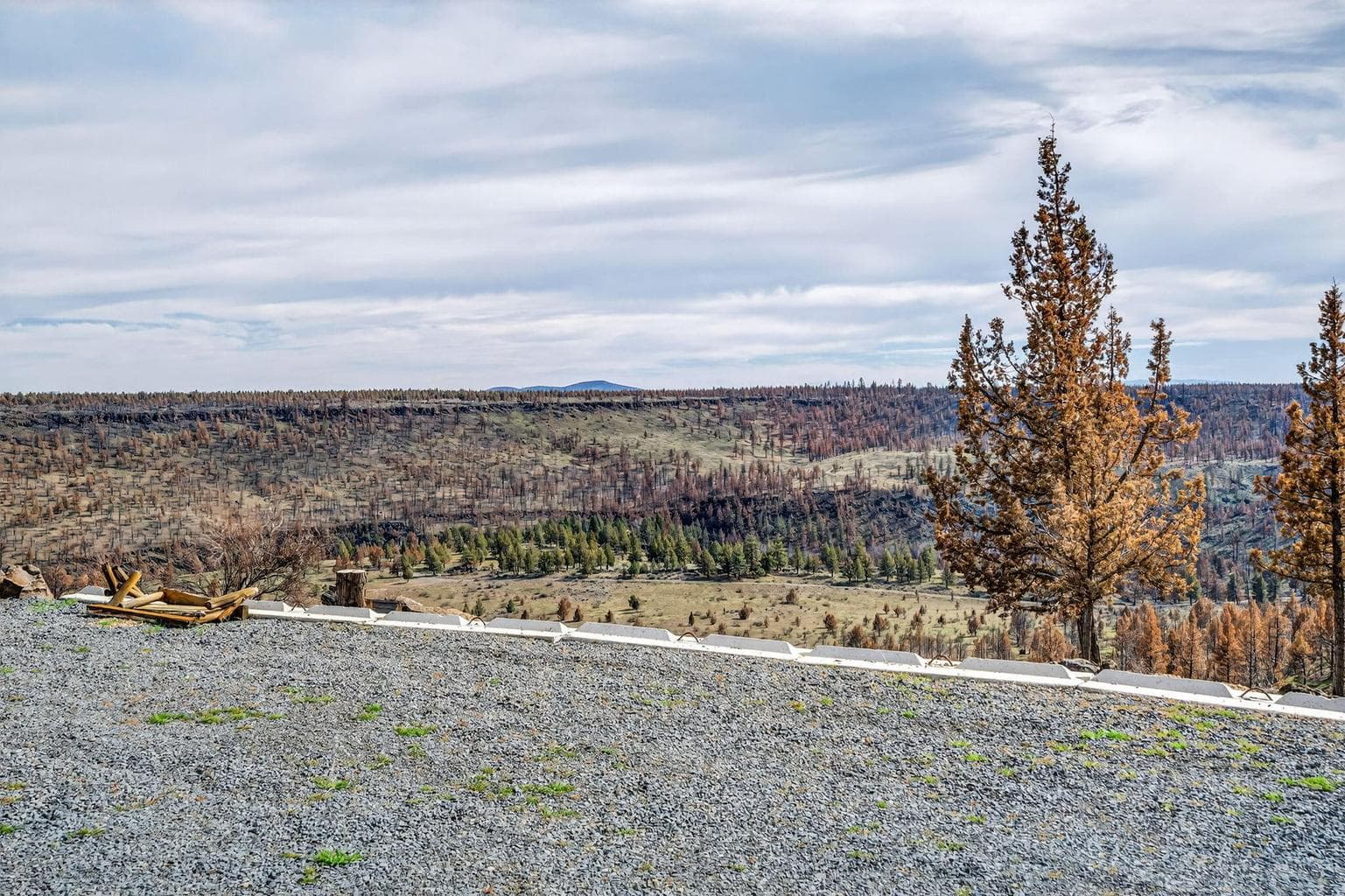 Photo of 18070 Mountain View Road 22 of 59