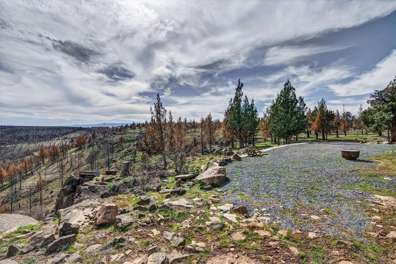 Photo of 18070 Mountain View Road 18 of 59