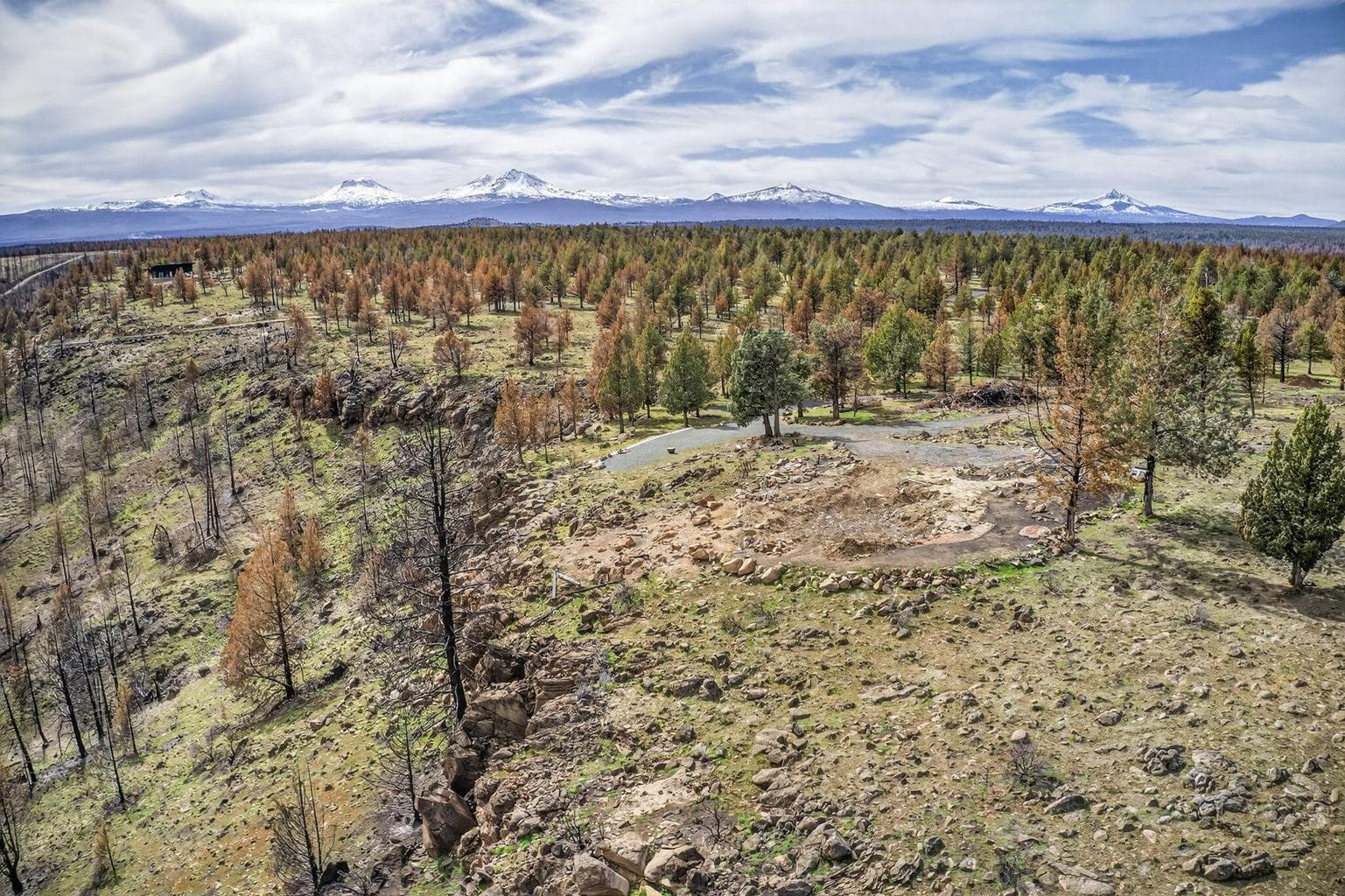 Photo of 18070 Mountain View Road 48 of 59