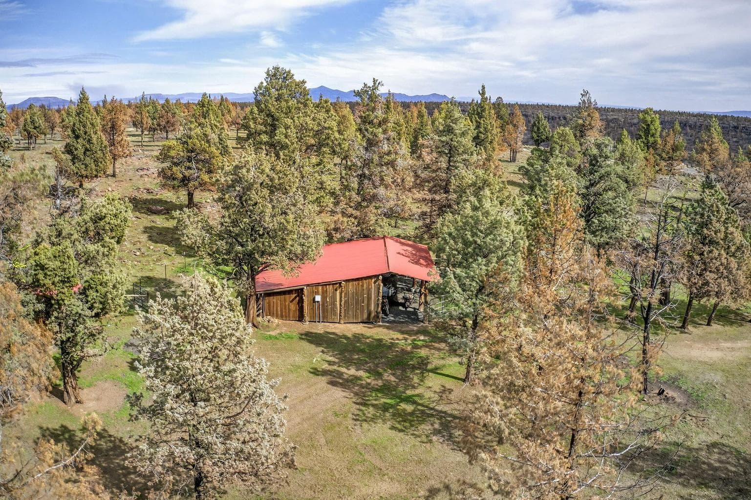 Photo of 18070 Mountain View Road 14 of 59